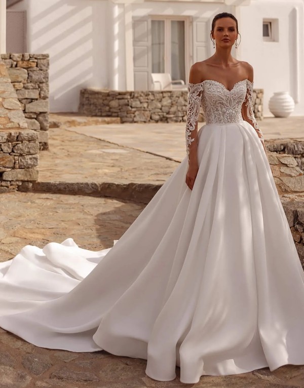 ROCHIE DE MIREASA CHARLENE