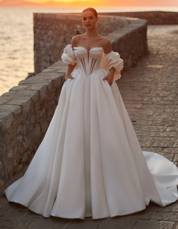 ROCHIE DE MIREASA RIHANNA