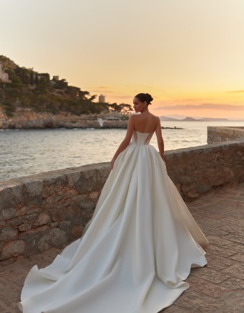 ROCHIE DE MIREASA RIHANNA