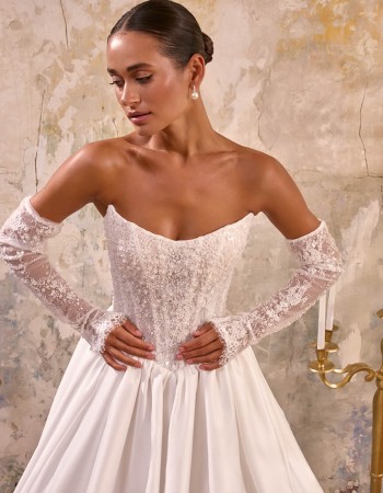 ROCHIE DE MIREASA KASANDRA