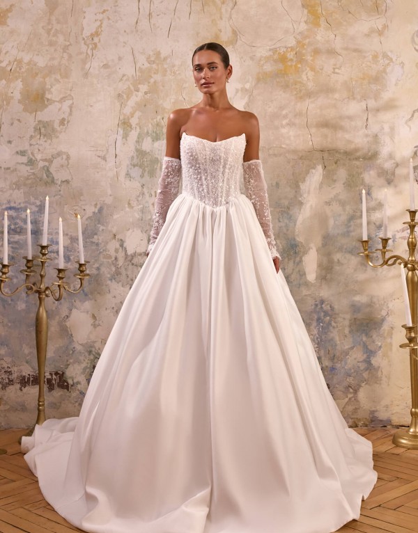 ROCHIE DE MIREASA KASANDRA